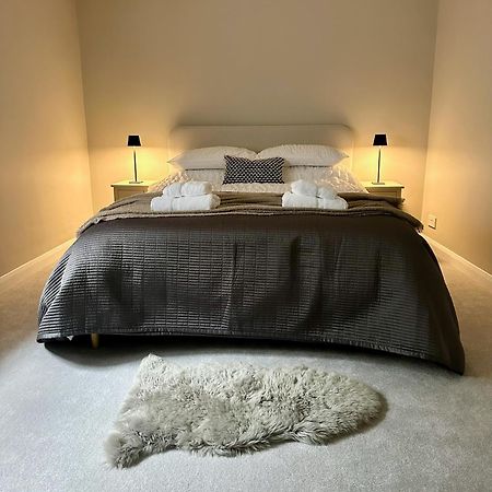 Castle View Apartments - The Hideout 肯德尔 外观 照片