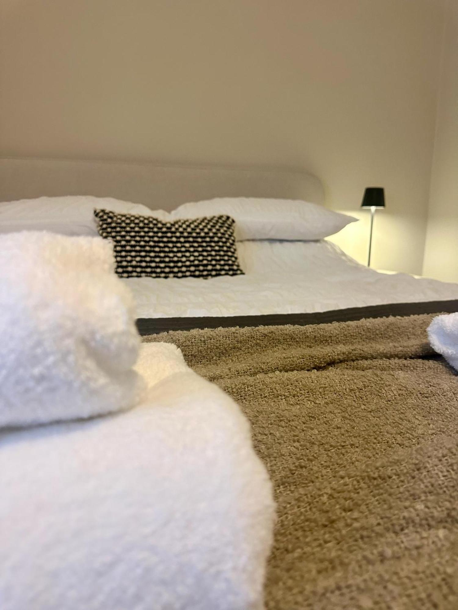 Castle View Apartments - The Hideout 肯德尔 外观 照片